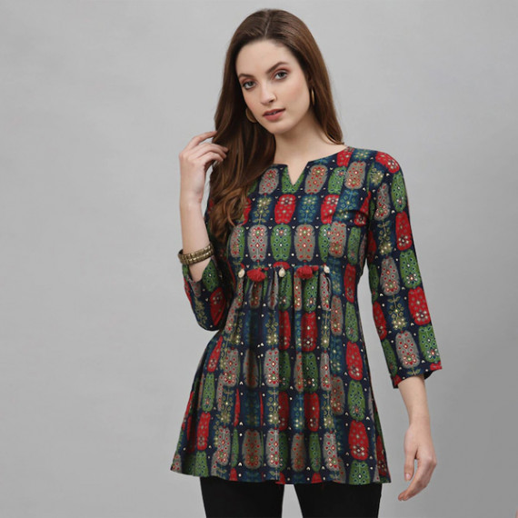 http://13.204.215.80/products/blue-green-viscose-rayon-printed-tunic