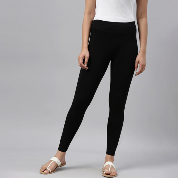 http://13.204.215.80/products/women-black-solid-ankle-length-leggings