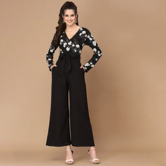http://13.204.215.80/products/black-white-printed-basic-jumpsuit