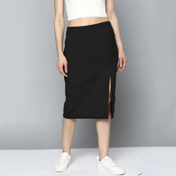http://13.204.215.80/products/women-black-pure-cotton-solid-ruched-straight-skirt