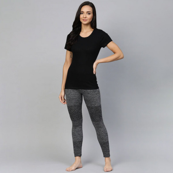 http://13.204.215.80/products/women-pack-of-2-self-striped-thermal-tops