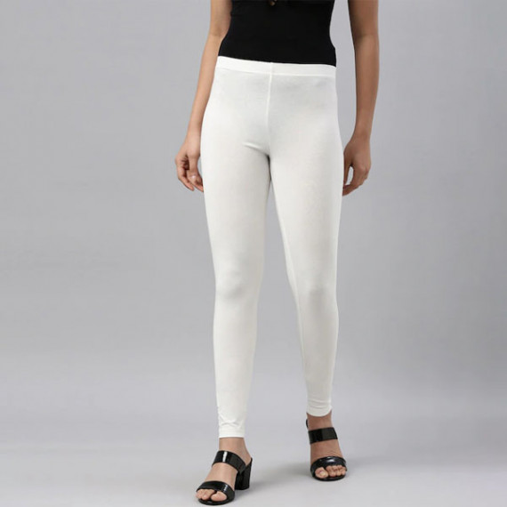 http://13.204.215.80/products/women-cream-coloured-solid-ankle-length-leggings