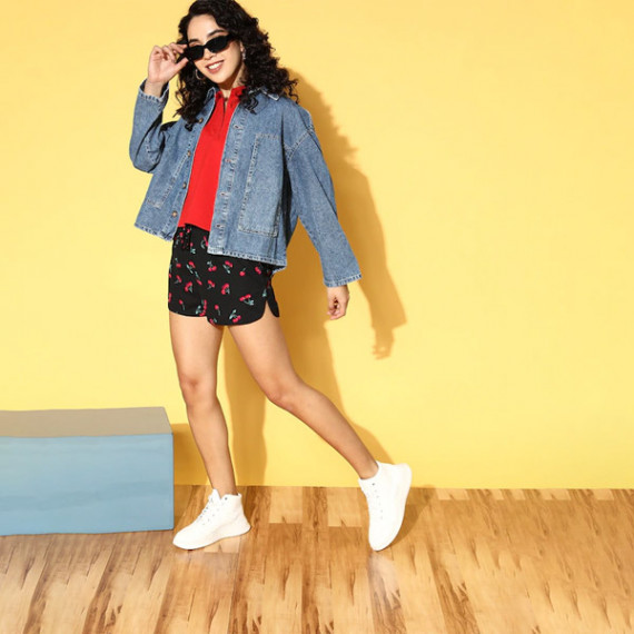 http://13.204.215.80/products/women-black-conversational-vacay-attire