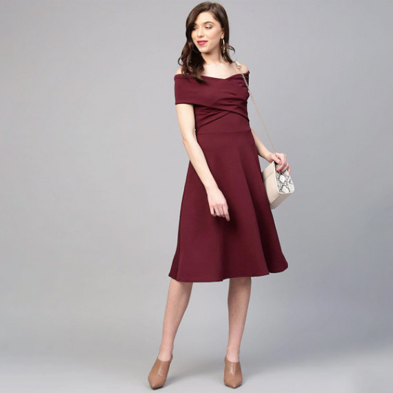 http://13.204.215.80/products/off-shoulder-pleated-fit-flare-dress