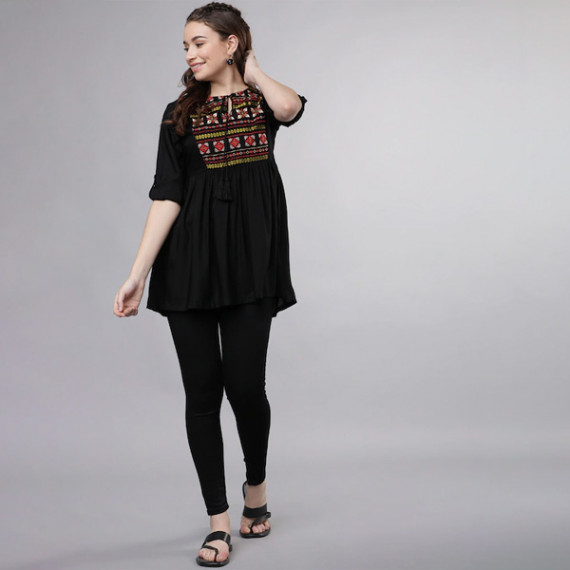 http://13.204.215.80/products/women-black-solid-tunic