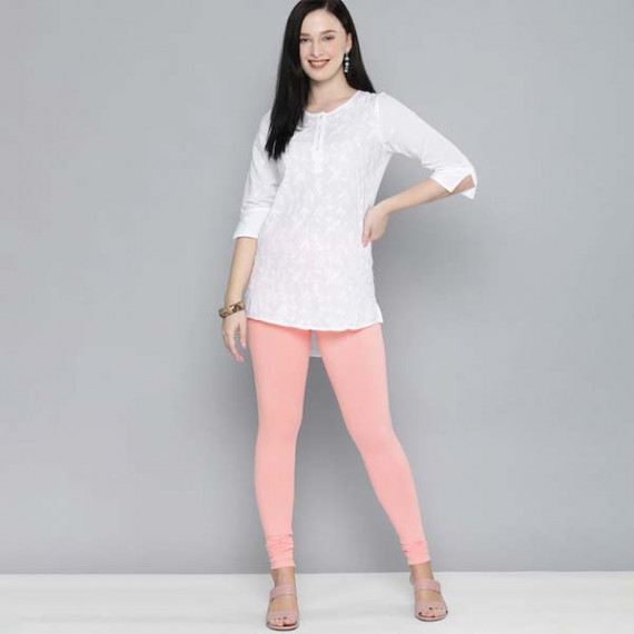 http://13.204.215.80/products/women-pink-solid-leggings