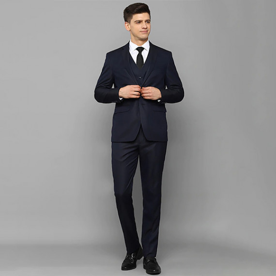 http://13.204.215.80/products/men-beige-single-breasted-two-piece-suit