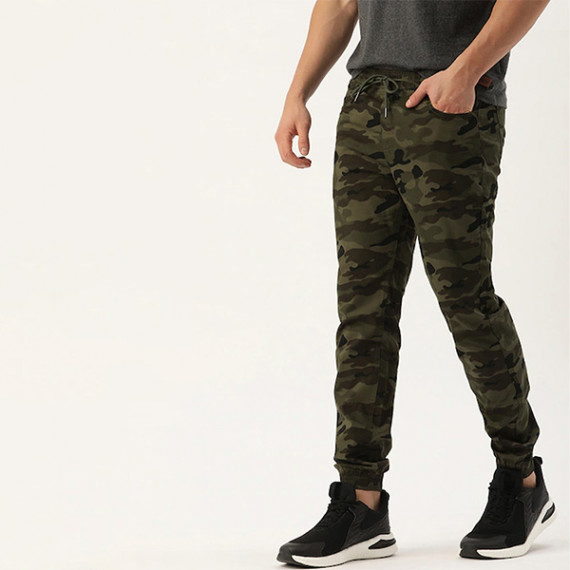 http://13.204.215.80/products/men-olive-green-camouflage-printed-slim-fit-joggers-trousers
