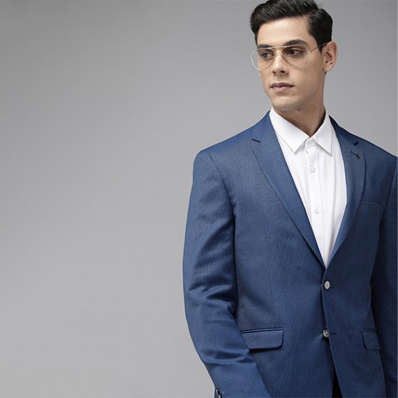 http://13.204.215.80/products/men-blue-self-design-slim-fit-single-breasted-formal-blazer