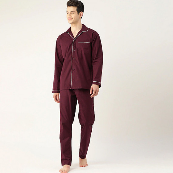 http://13.204.215.80/products/men-pure-cotton-solid-nightsuit