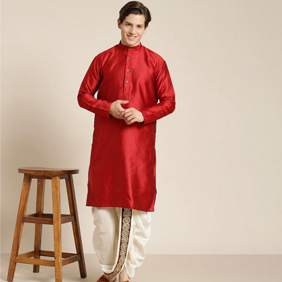 http://13.204.215.80/products/mens-cream-coloured-pure-cotton-double-layer-dhoti-gold-zari-border