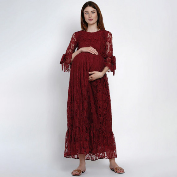 http://13.204.215.80/products/women-maroon-maternity-self-design-maxi-dress