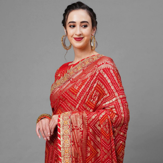 http://13.204.215.80/products/red-gold-toned-woven-design-bandhani-saree