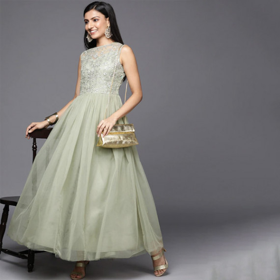 http://13.204.215.80/products/green-ethnic-embroidered-net-maxi-dress
